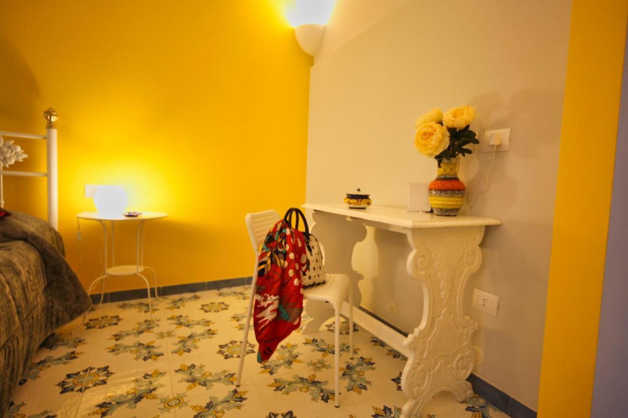 Bed and Breakfast Domus Vilu Nocera Superiore Exterior foto